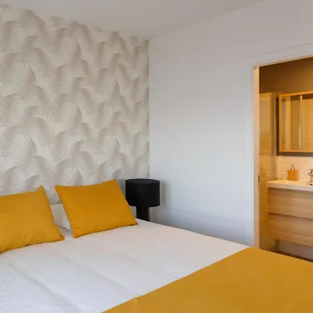 Frente A La Playa De Canteras S2 * Las Palmas de Gran Canaria