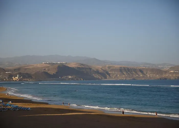 Frente A La Playa De Canteras S2